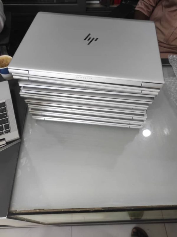 ORDINATEUR PORTABLE HP COR I5